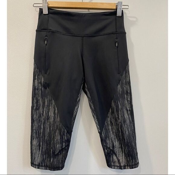 Zella Black and Gray Mesh Crop - Picture 1 of 7